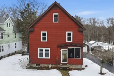 238 Elm St 1