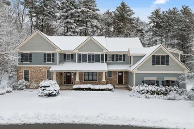 18 Evergreen Ln 1