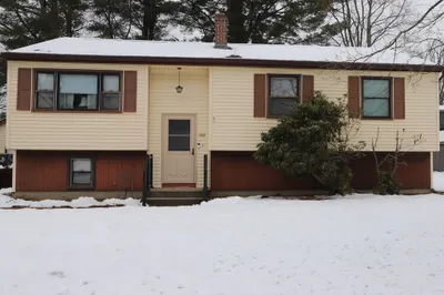 208 Tamarack Drive 1