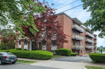 100 Grand View Ave #7C 1