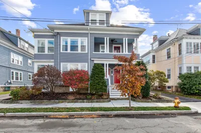 13 Roslyn Street #1 1