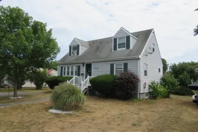 8 Bay Dr #.