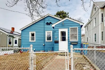 58 Almont St