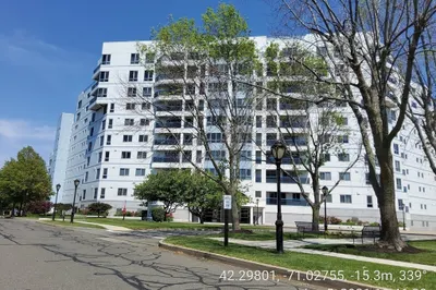 2001 Marina Dr #907W
