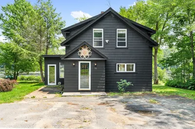 70 Princeton St 1