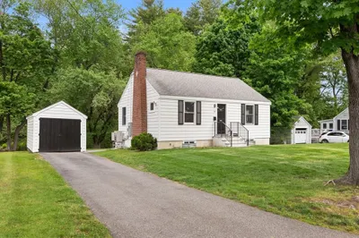 84 Crest Rd 1