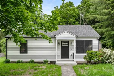 19 Whitehorse Rd 1