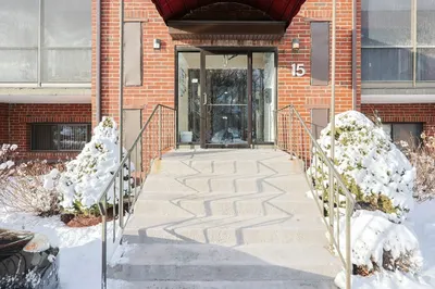 221 Oak Street #15-23 1