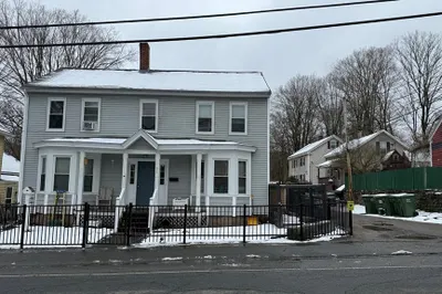 51 Maple St