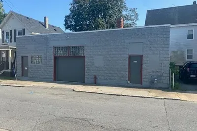 416 Elm St 1