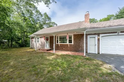 121 S Yarmouth Rd 1