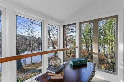 71 Lake Shore Rd