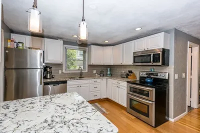 109 Olive Ave #1