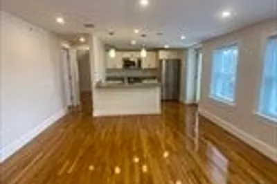 15-17 Grant Place #4 1