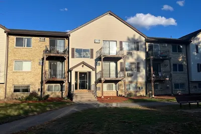 351 Pawtucket Blvd #23 1