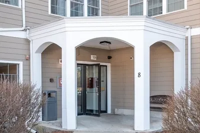 8 Walnut Street #306 1