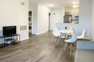 1505 Commonwealth Ave #403 1