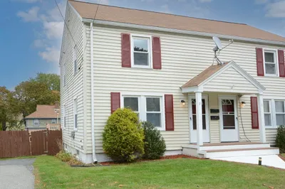 9 Pocasset Ave