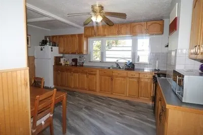 23 Midland St #3