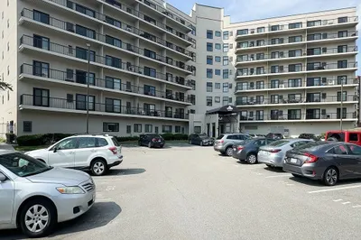 133 Commander Shea Blvd #308 1