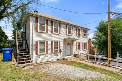 11 High St