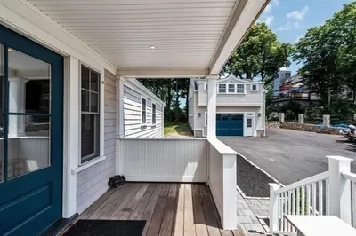 12 Crest Road 1