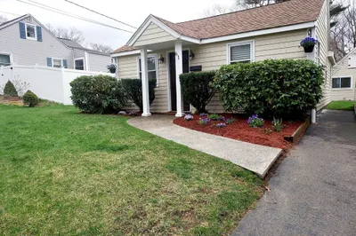 61 Woodmont Ave 1