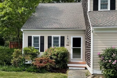 14 Woodview Dr #A 1