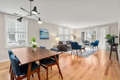 25 Holly Ln #1D
