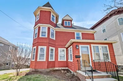 92 Quincy Ave