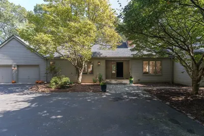 34 Hilltop Road 1