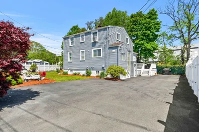 47 Leonardo Ave 1