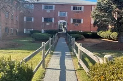 7 Glen Ave #3