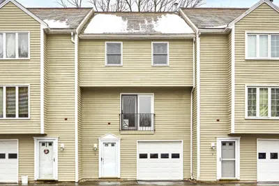 395 Donohue Rd #3 1