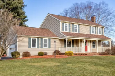 18 Meadow Drive 1