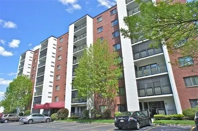 28 9th St #805