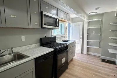21 Washington Ave #1 1