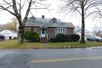 560 North St 1