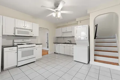 16 Dudley Street #3