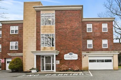 145 Hancock St #300 1