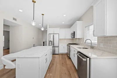 27 Ward St #302 1