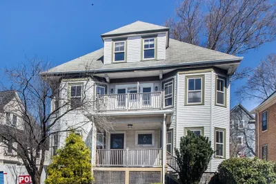 31 Mellen St