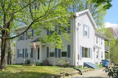 690 Pleasant Street