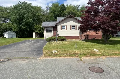 72 Kurland Ave 1