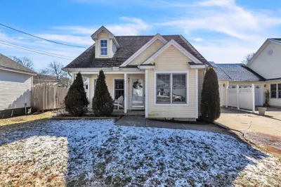 49 Bolton St #1 1