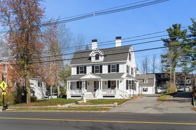 142 Main St 1