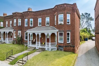 526 Pleasant Street #F