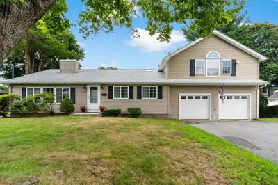 124 Watuppa Ave 1