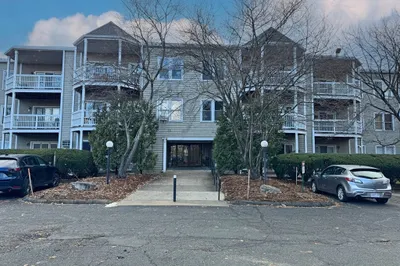 23 Randolph Place #304