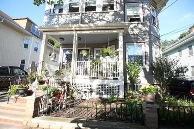 21-23 Lakehill Ave #B